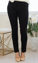 Classic Audrey Skinny in Black